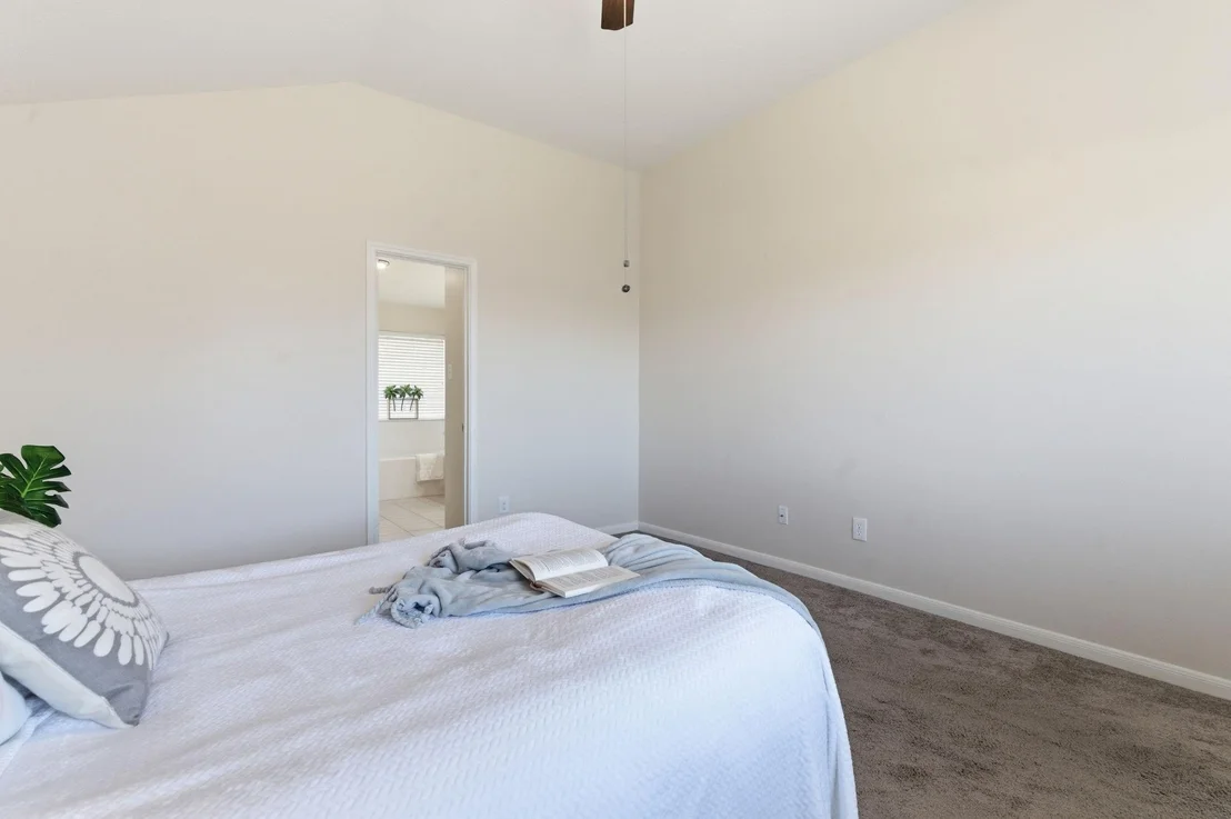 Photo of 10414 Enchanted