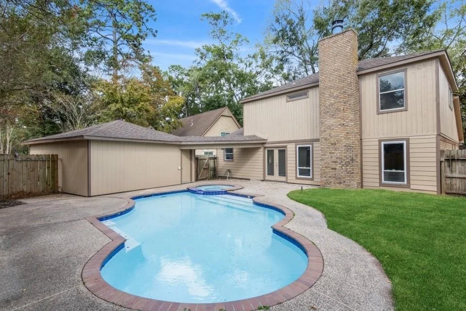 Photo of 3215 Falling Brook Drive