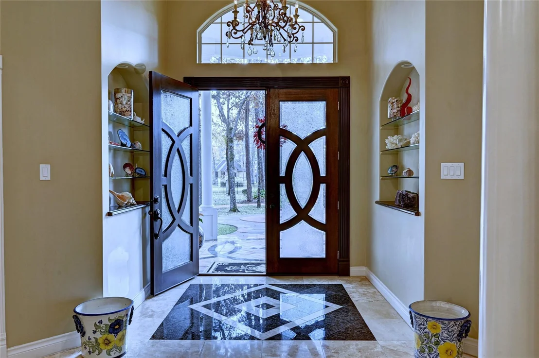 Photo of 9526 Deer Path Lane