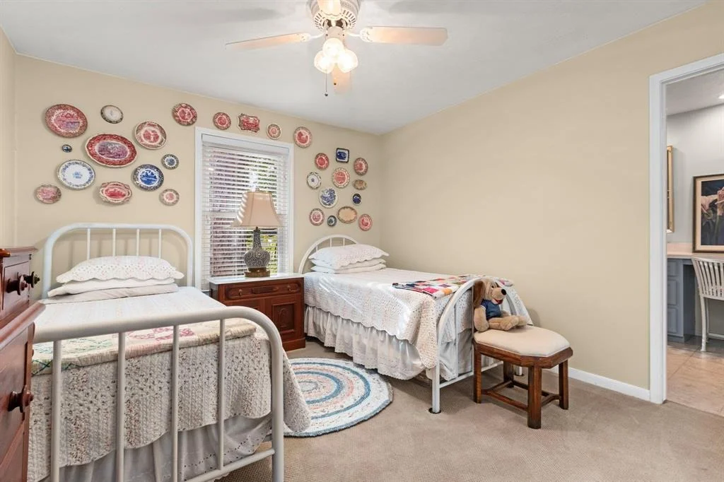 Photo of 15610 Ten Oaks Drive