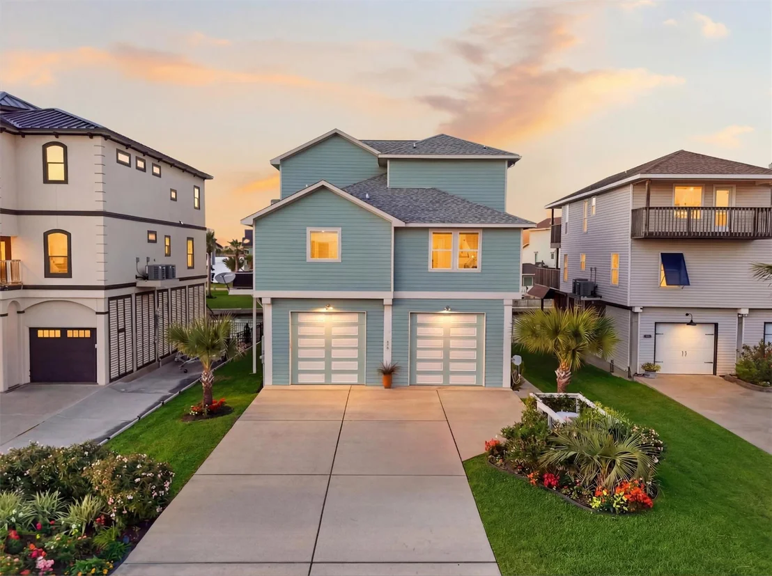Photo of 438 Amanda Circle