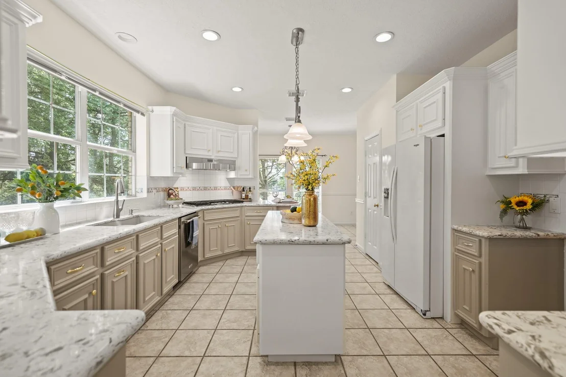 Photo of 12690 Longmire Way
