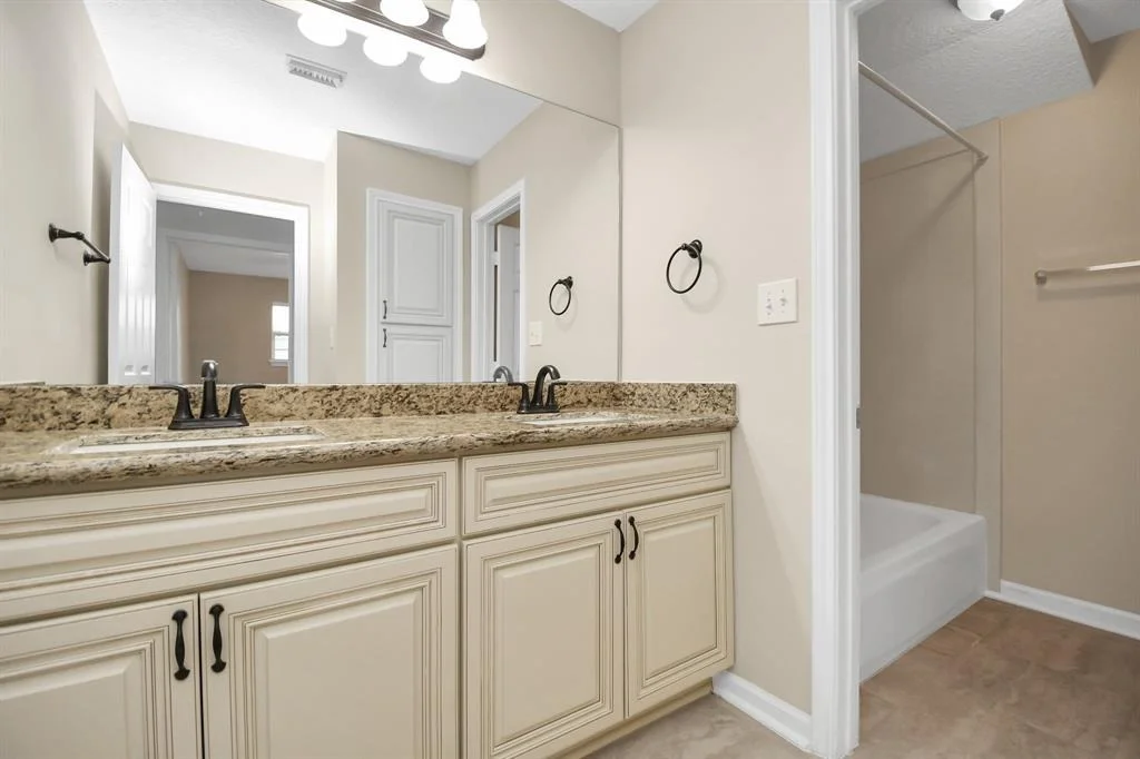 Photo of 2519 Palace Drive
