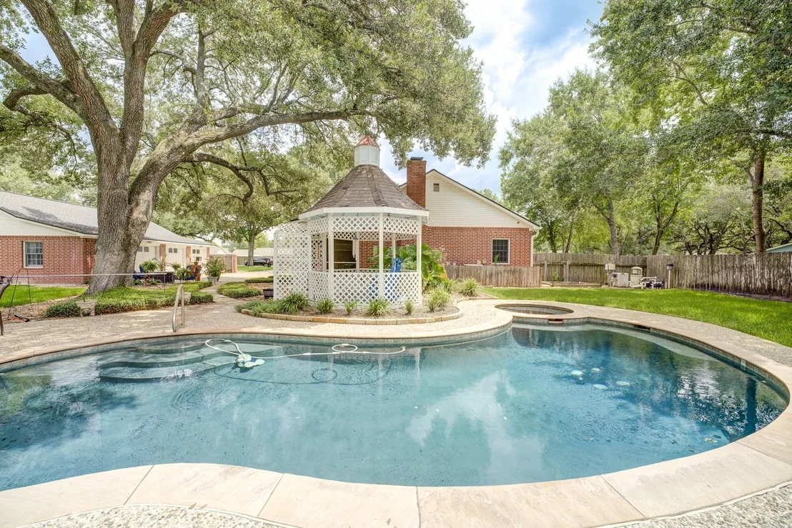 Photo of 2827 Griffin Lane