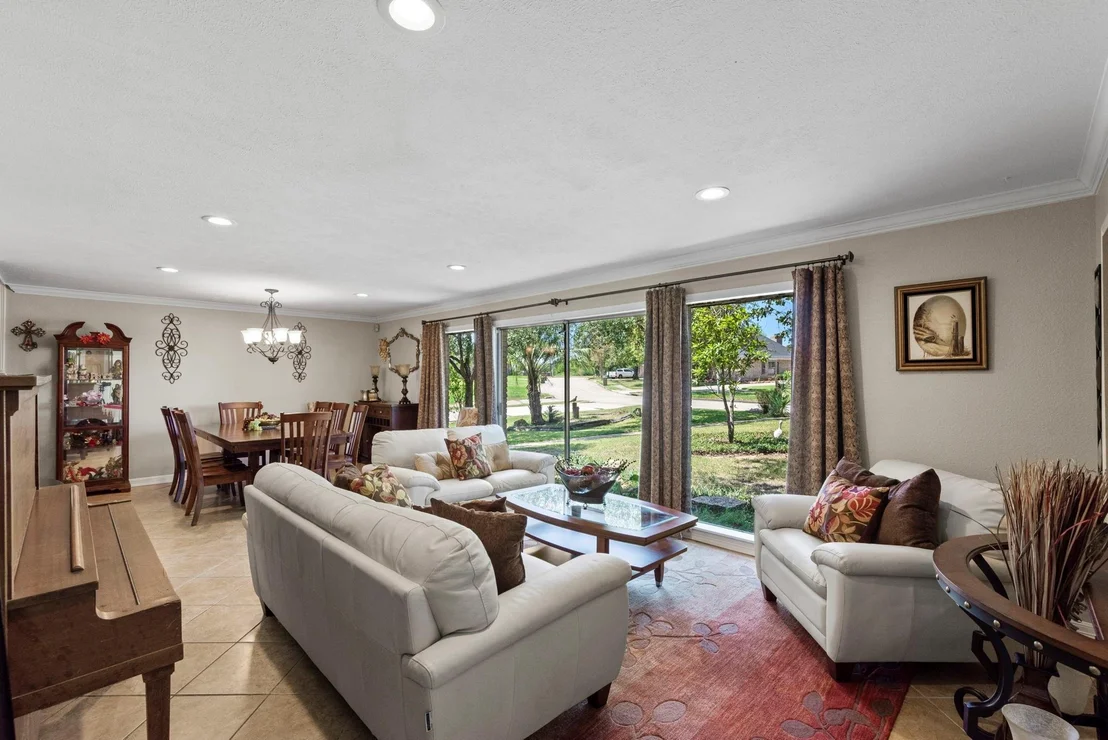 Photo of 707 Scenic Drive