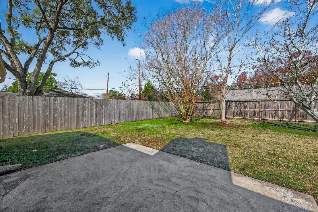 Photo of 6030 Benning Drive