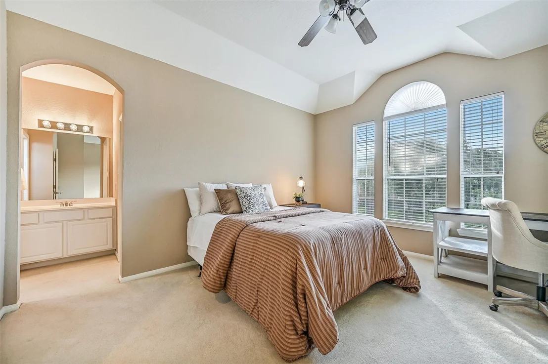 Photo of 1607 Cascade Falls Drive