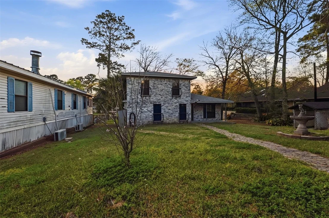 Photo of 200 Cove View Drive