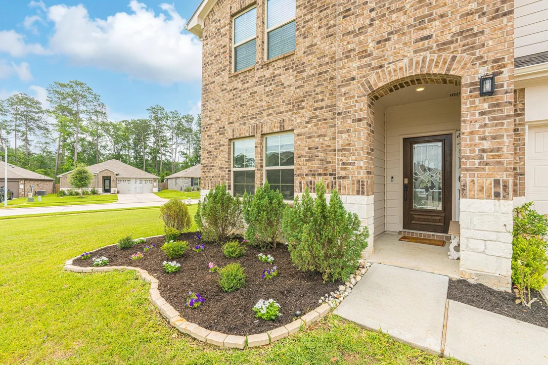 Photo of 14077 Sharktooth Hill Lane