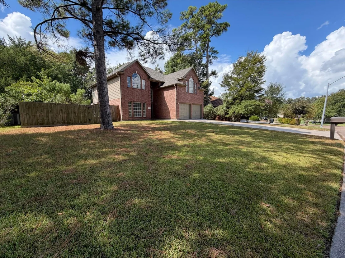 Photo of 12159 Hawthorne Drive