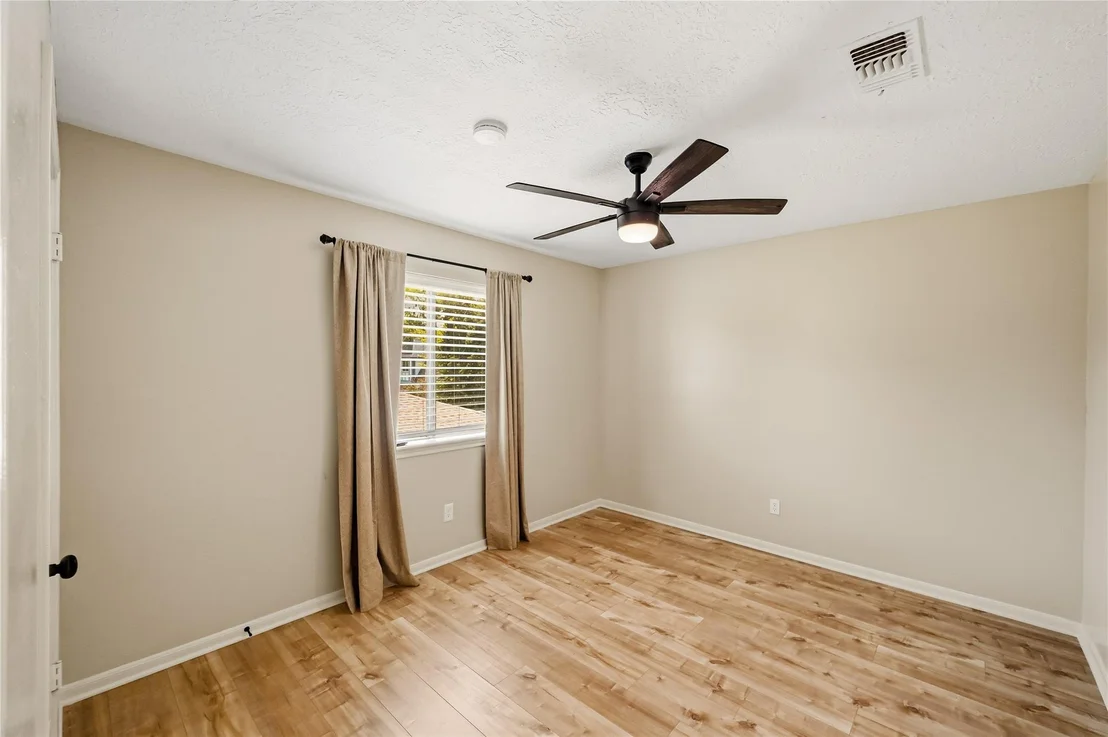 Photo of 706 Fernglade Drive