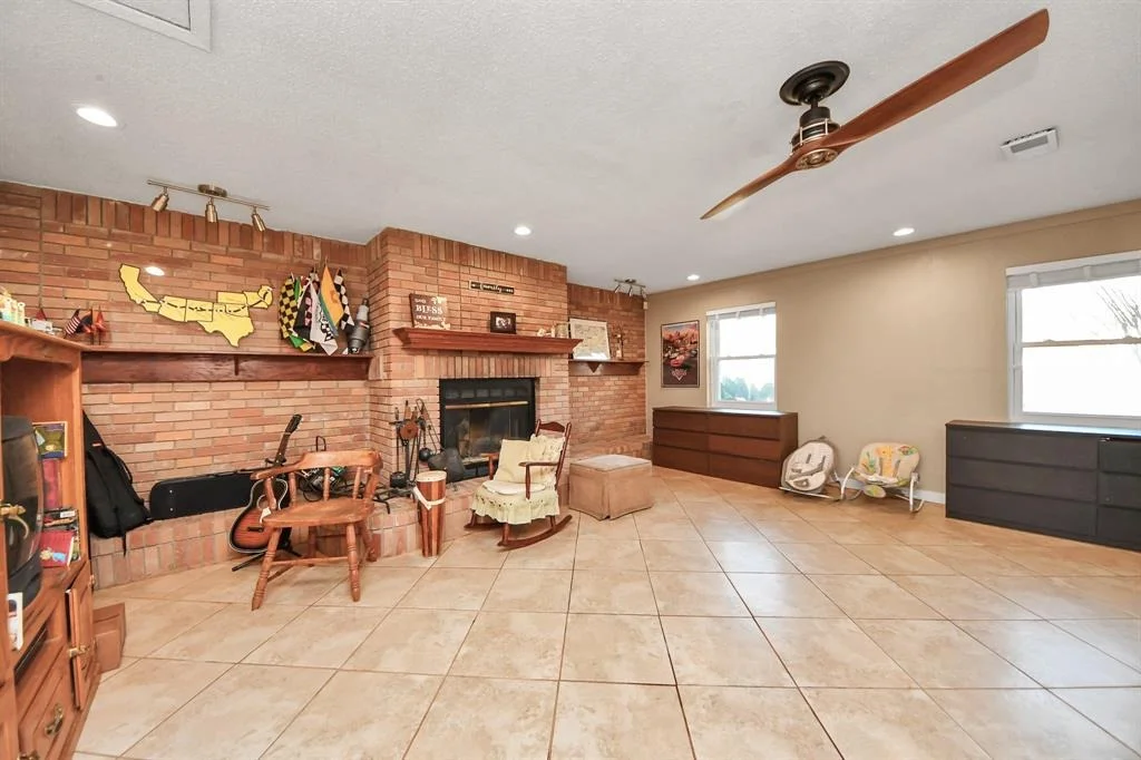 Photo of 20521 Lakeside Drive