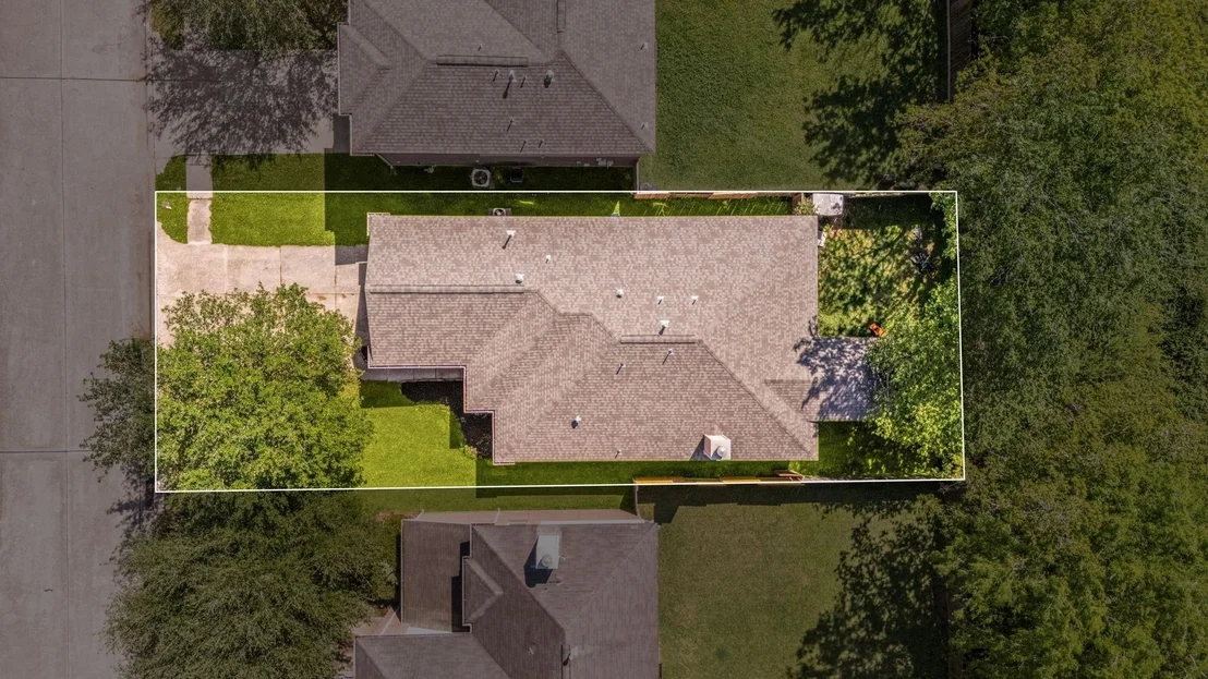 Photo of 17739 Barton Point Lane