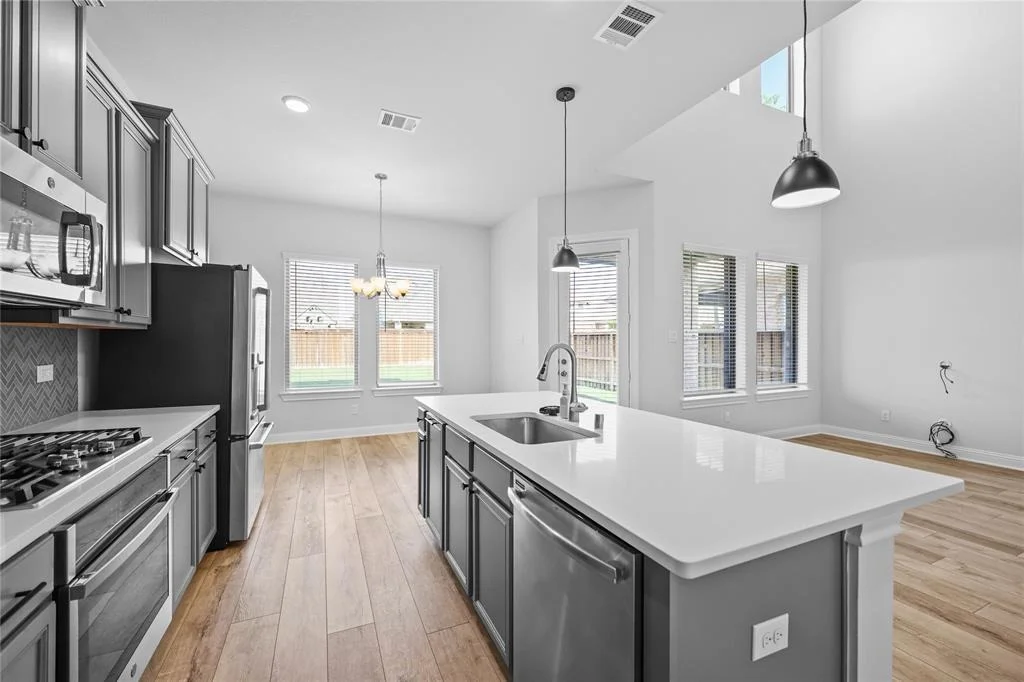 Photo of 4325 Victoria Pine Drive