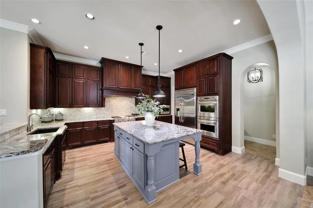 Photo of 111 N Silver Manor Circle