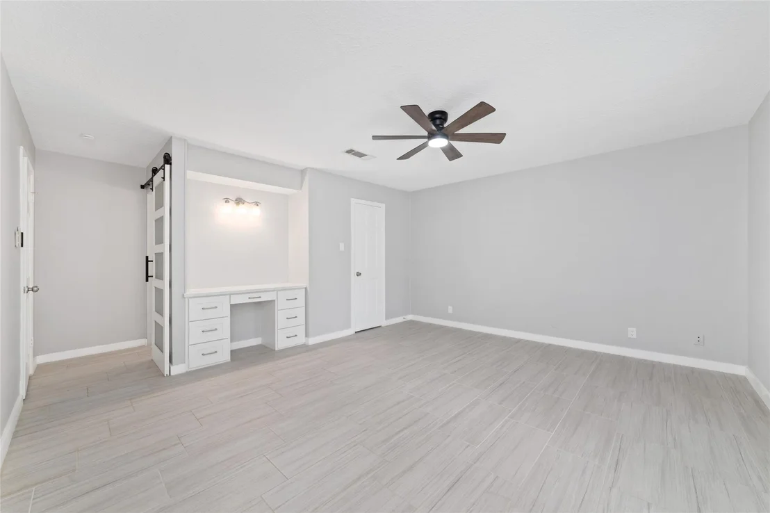 Photo of 7910 Oak Moss Drive