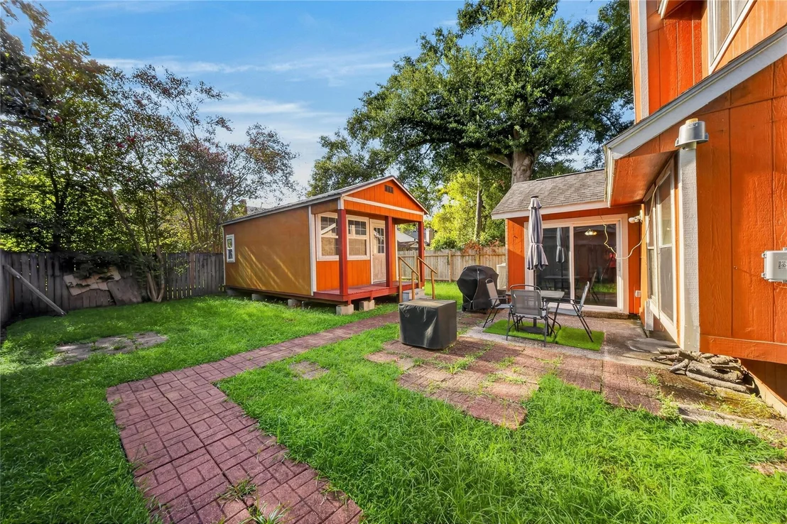 Photo of 16618 Quiet Trail Drive