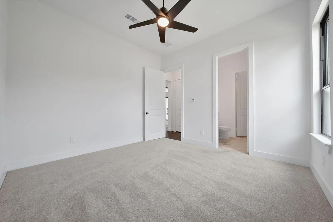 Photo of 4691 Bridgewood Drive