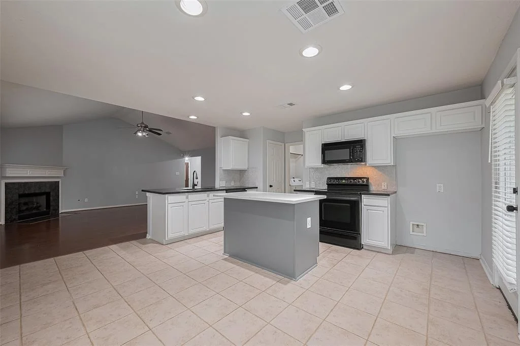 Photo of 31 Shimmer Pond Place
