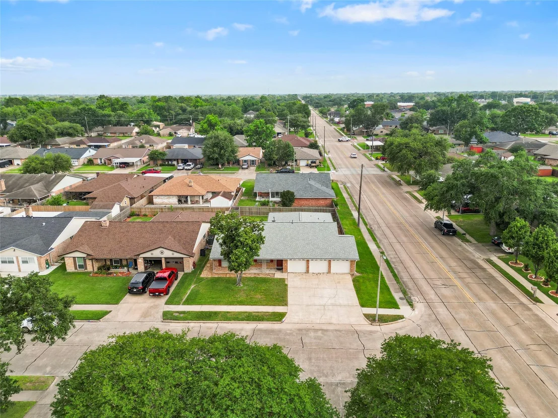 Photo of 1102 Brenda Drive