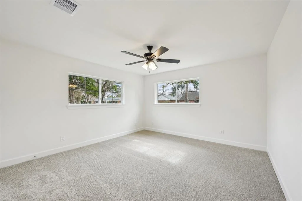 Photo of 10522 Mayfield Road