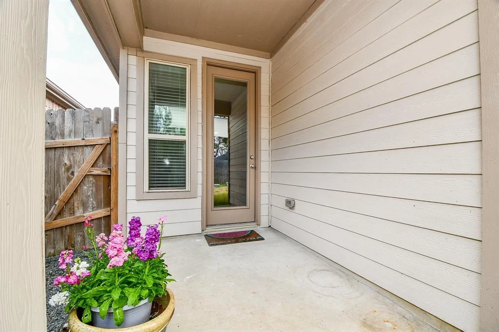 Photo of 6839 Knoll Spring Way