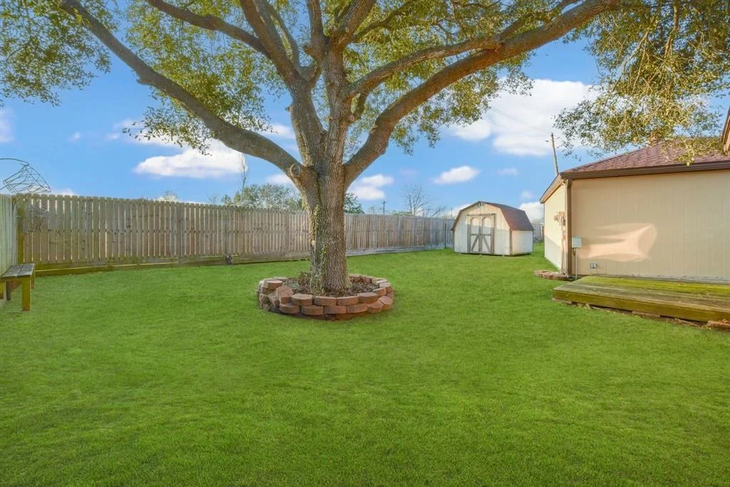 Photo of 405 Valley Brook Drive