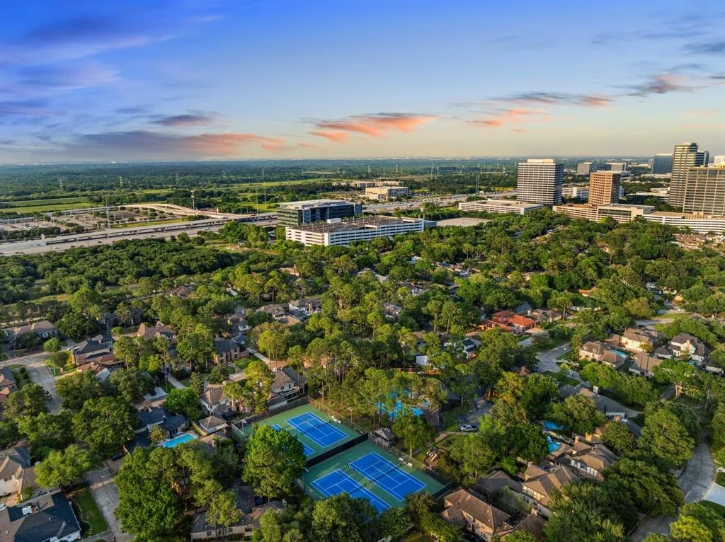 Photo of 407 Sandy Bluff