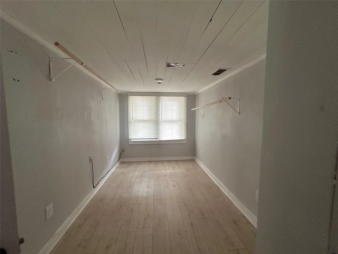 Photo of 617 N Trinity St
