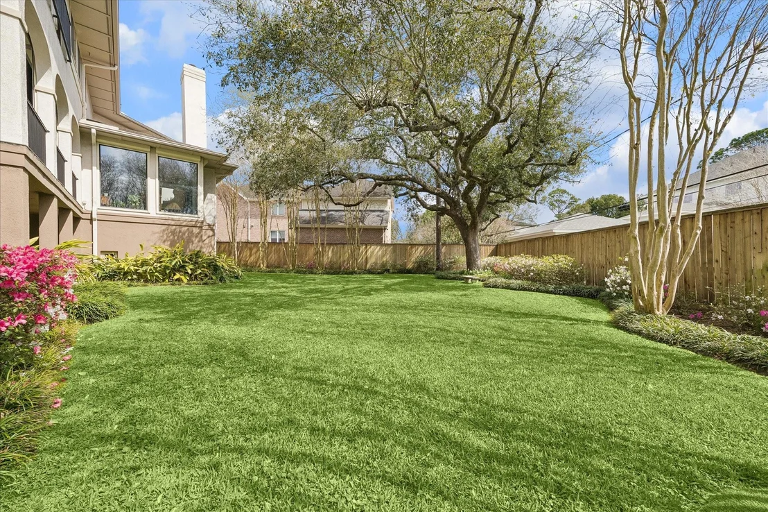 Photo of 5027 Heatherglen Drive