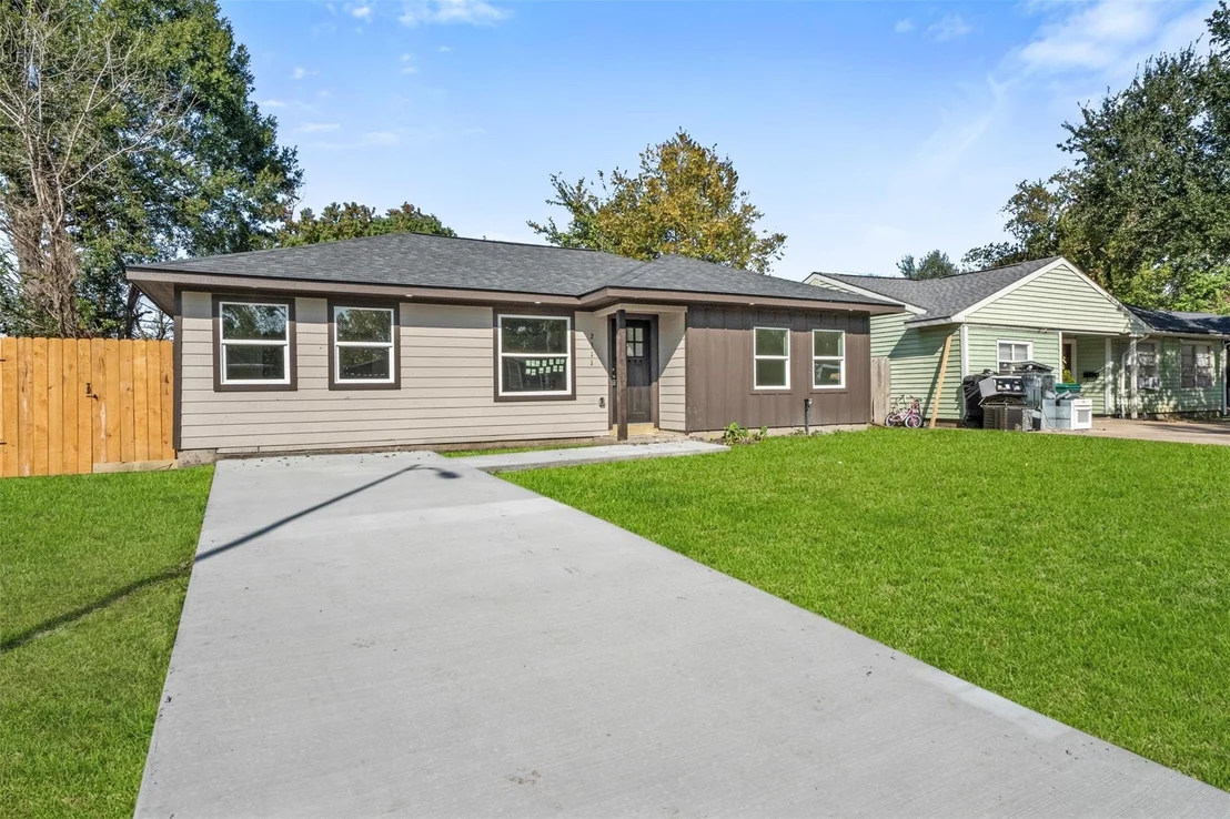 Photo of 2311 Pomona Drive