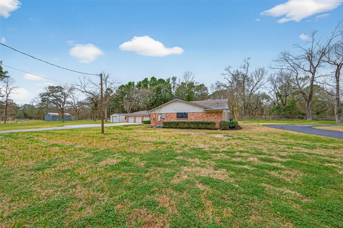 Photo of 4012 Theiss Road