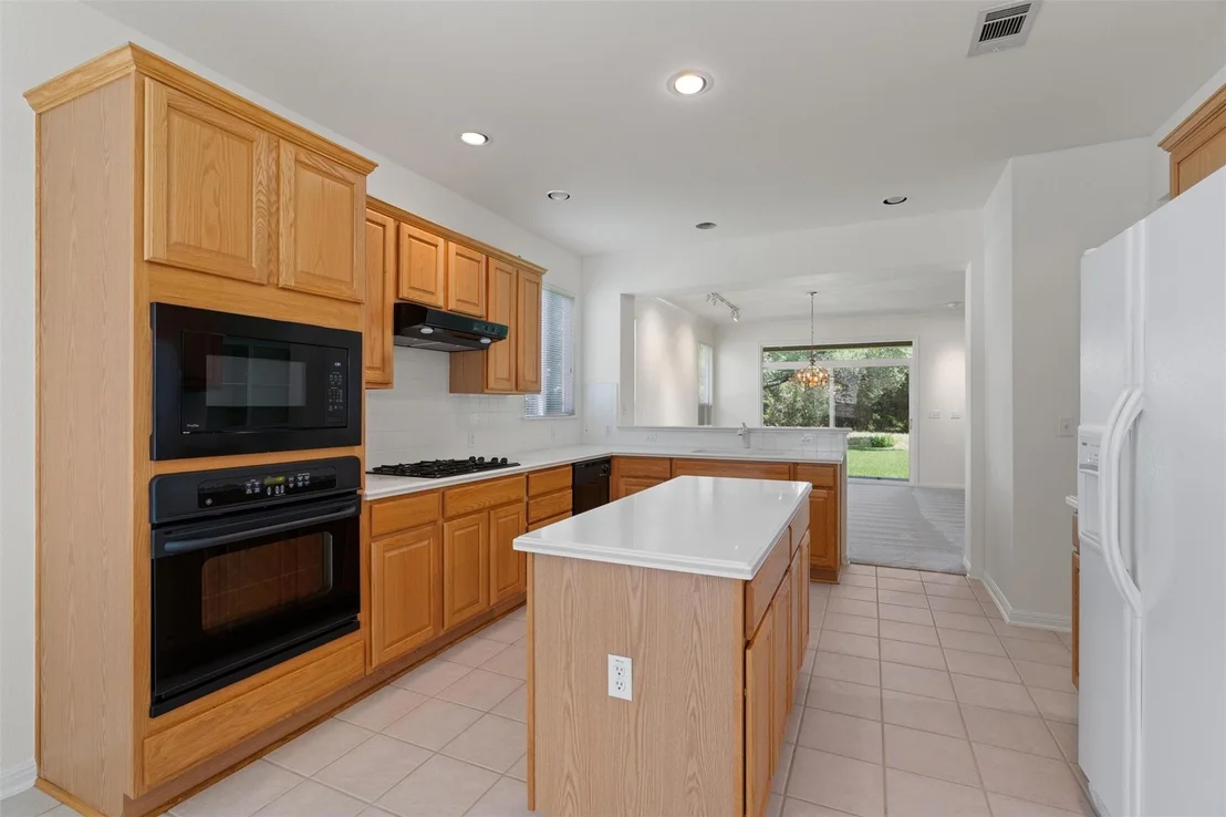 Photo of 103 Brooks Circle