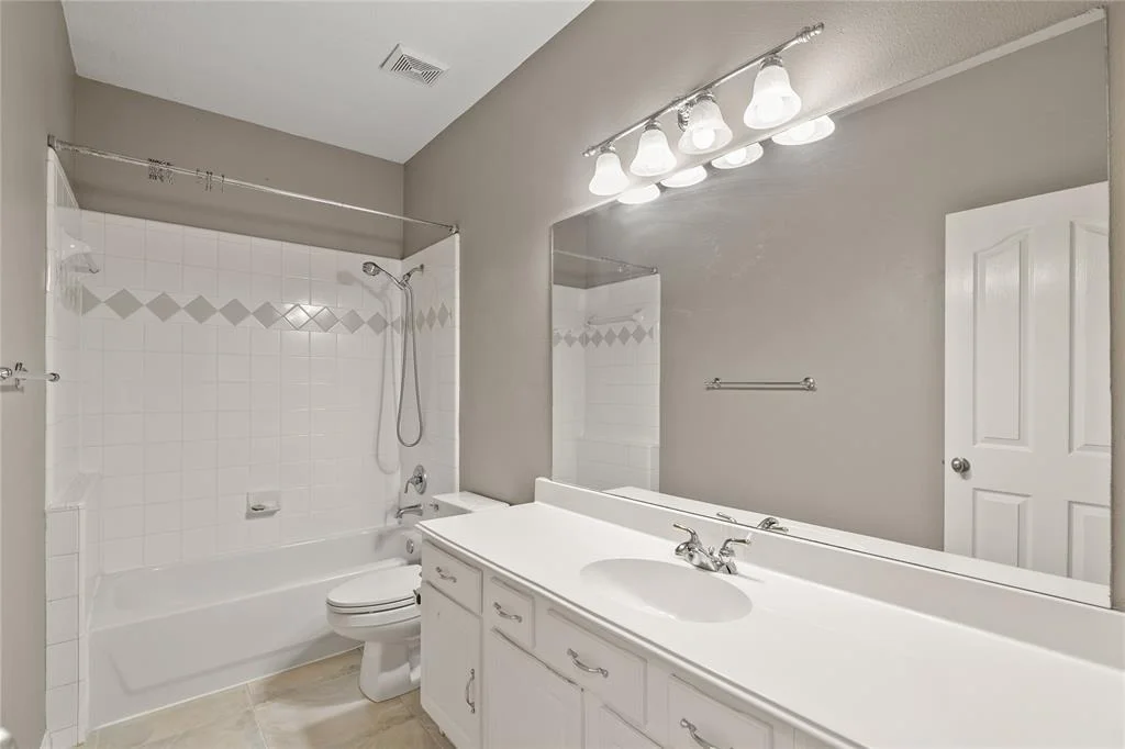 Photo of 906 Mcdaniel Drive