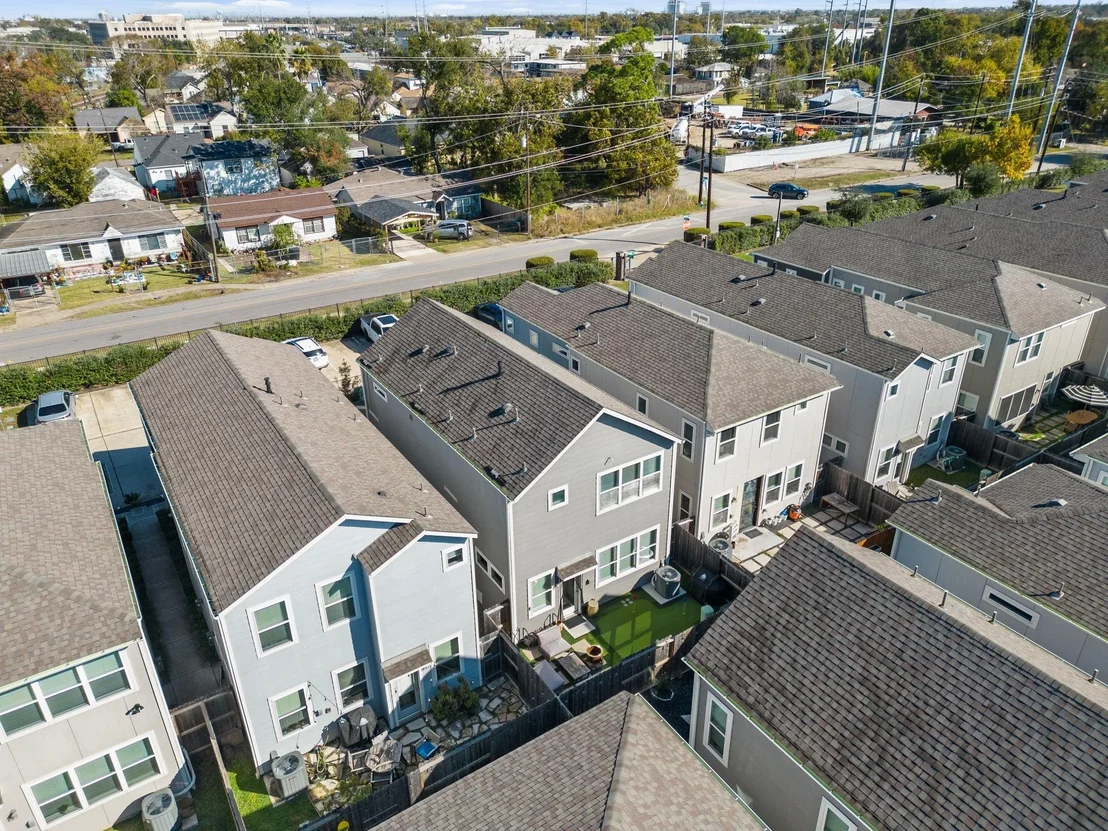 Photo of 5422 Oriente Lane