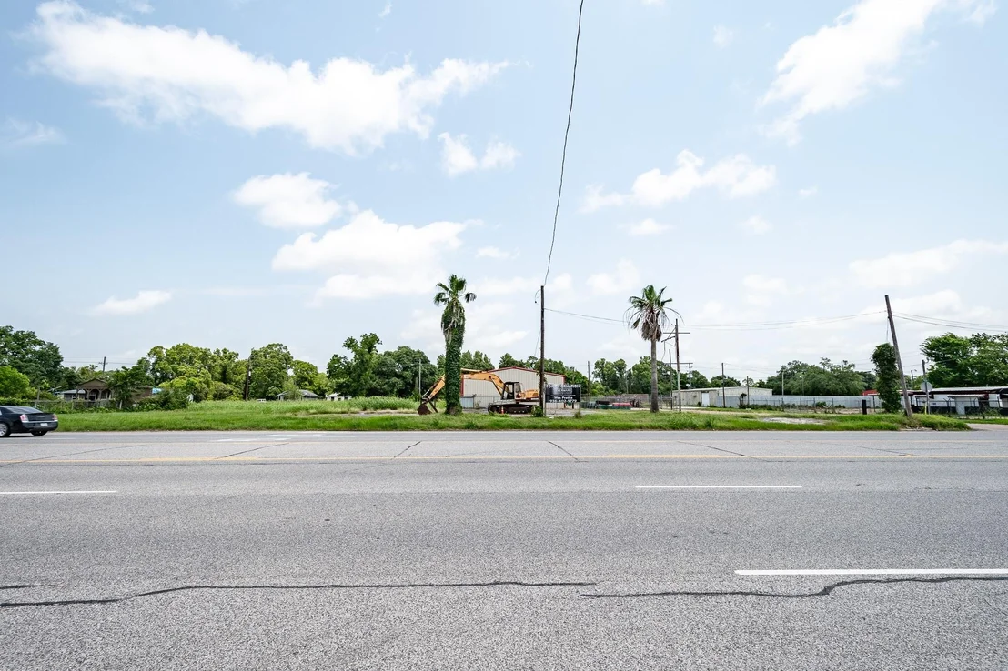 Photo of 915 Highway 90