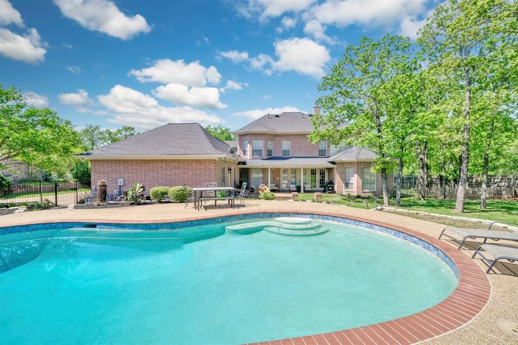 Photo of 4304 Hyde Park Lane