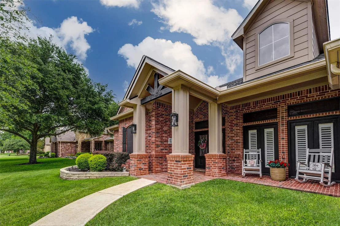 Photo of 4310 Oxbow Circle E