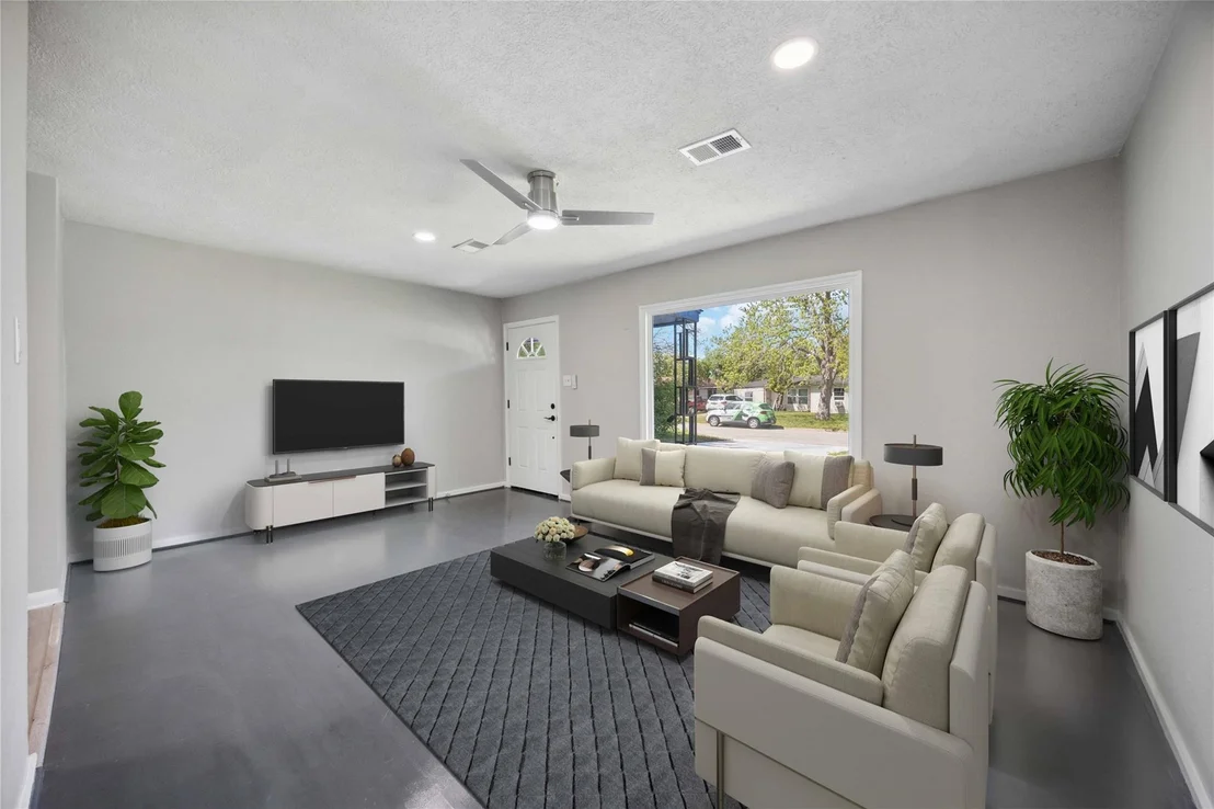 Photo of 5206 Willow Glen Drive