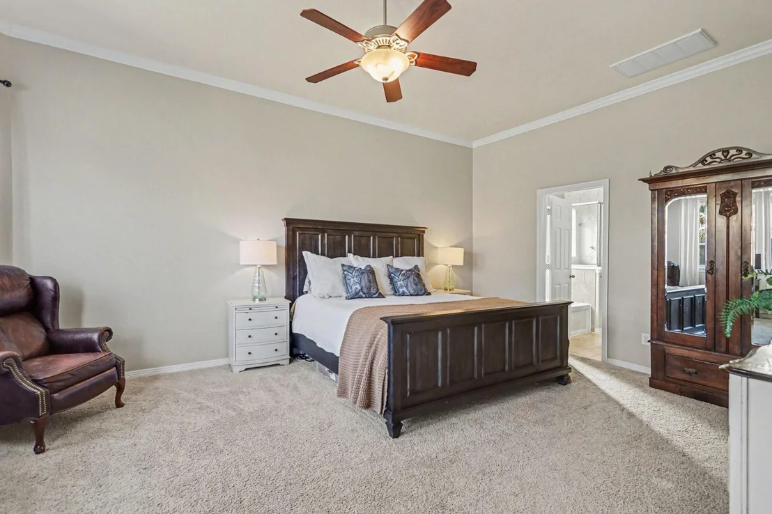 Photo of 27006 Cliff Pointe Lane