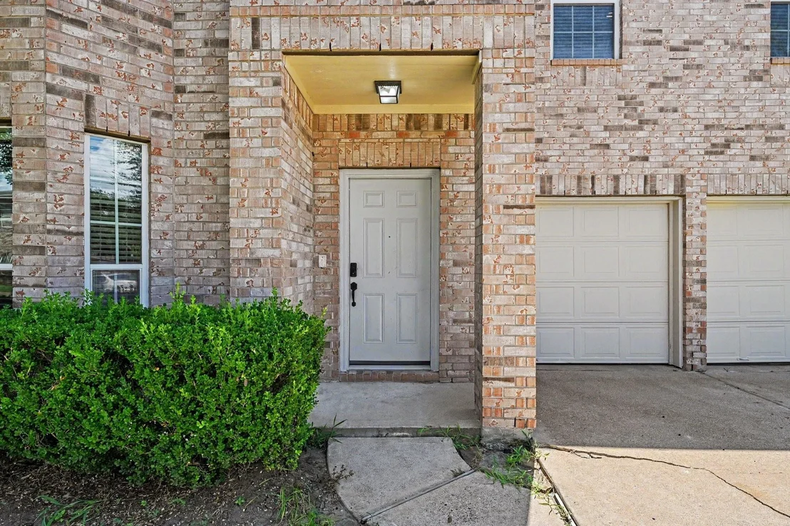 Photo of 8431 Parapet Place