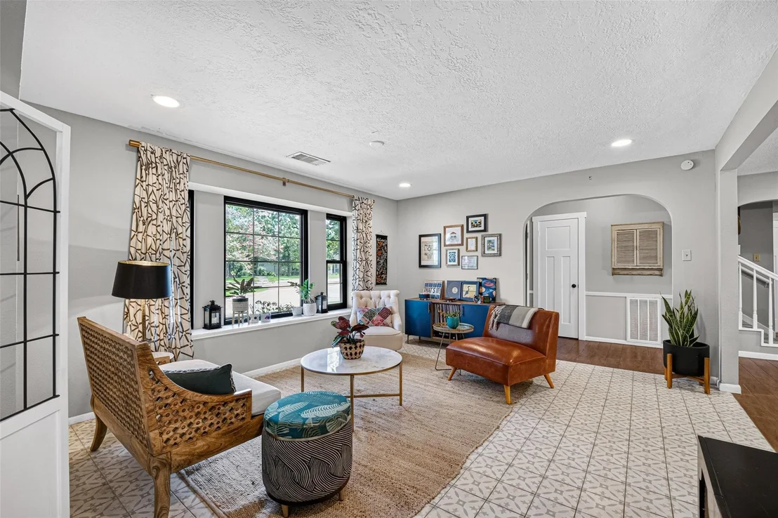 Photo of 4114 Willow Hill Drive