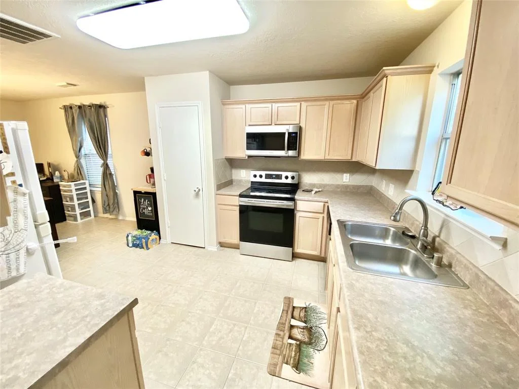 Photo of 11902 Rolling Stream Drive