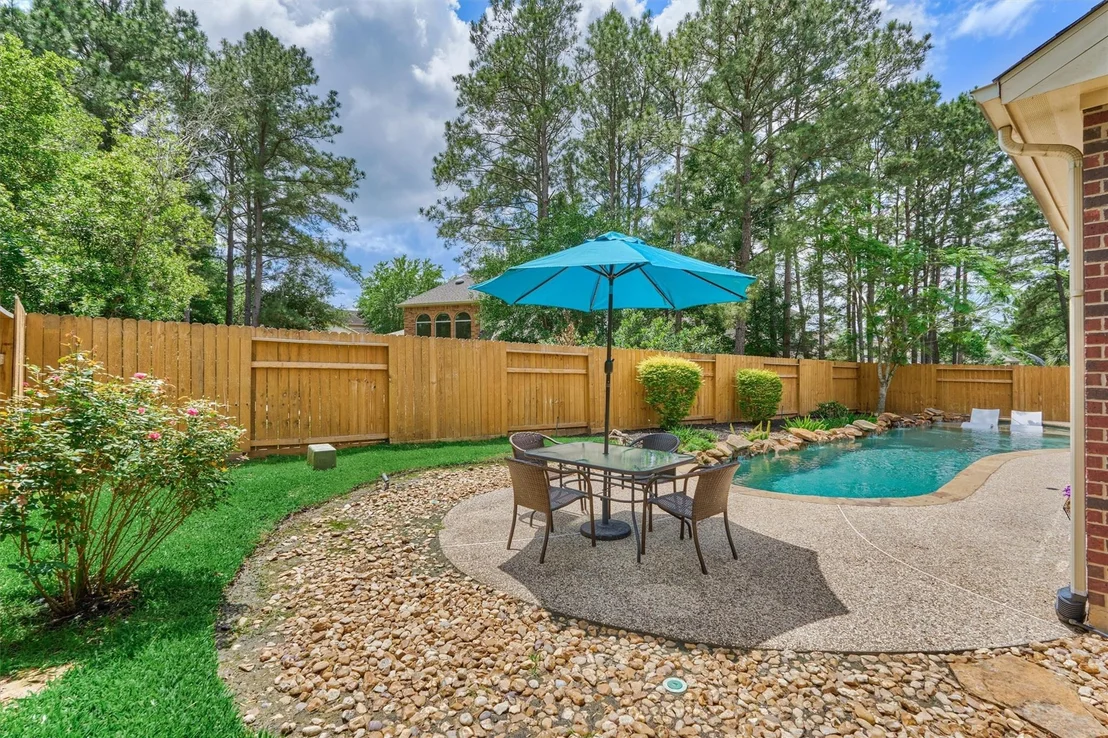 Photo of 11 N French Oaks Circle