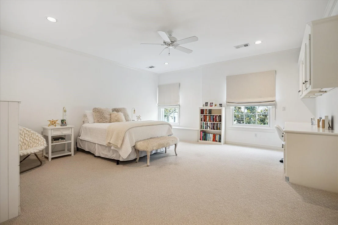 Photo of 210 Park Laureate Drive
