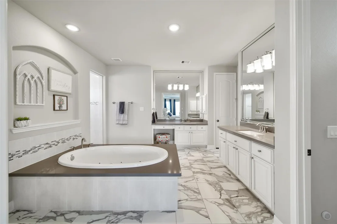 Photo of 2746 Lake Shadow Drive