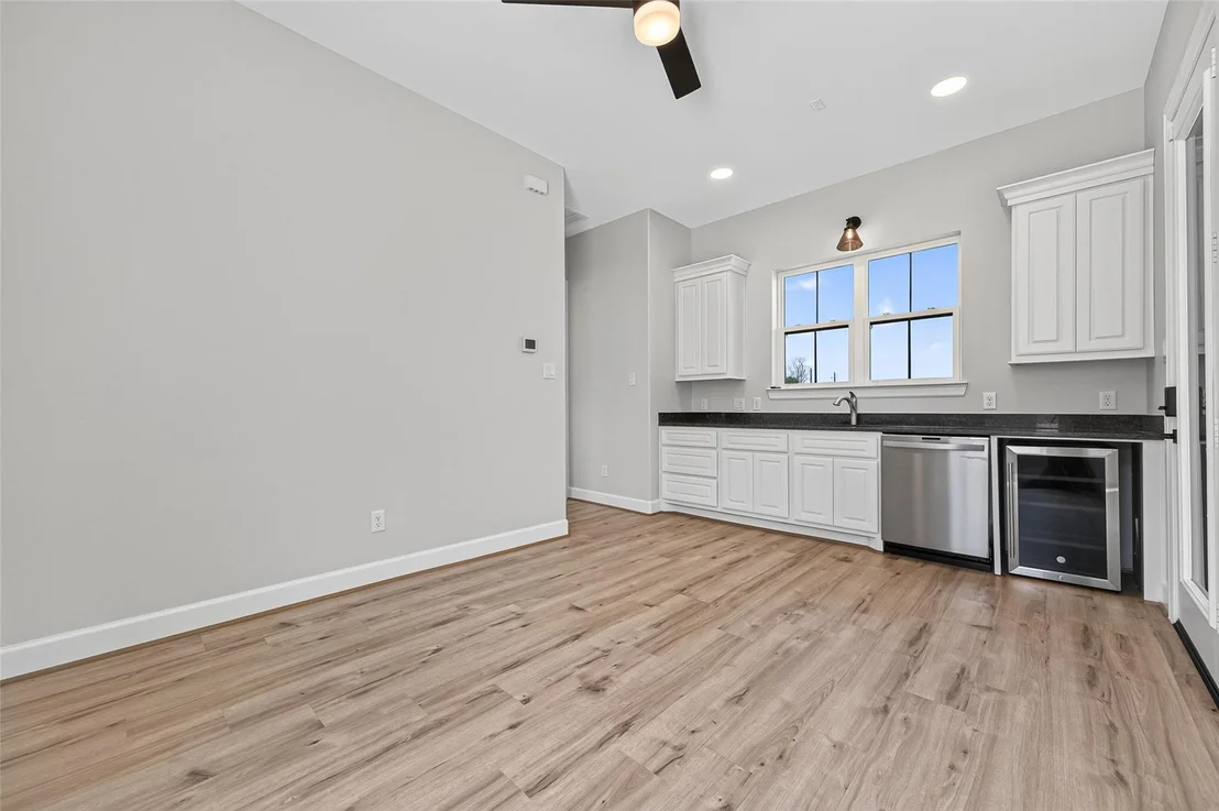 Photo of 8 Little Sorrell Court