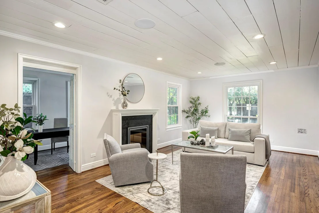 Photo of 2328 Dunstan Road