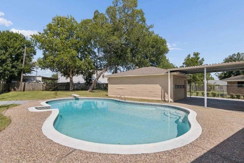 Photo of 123 Lone Oak Drive