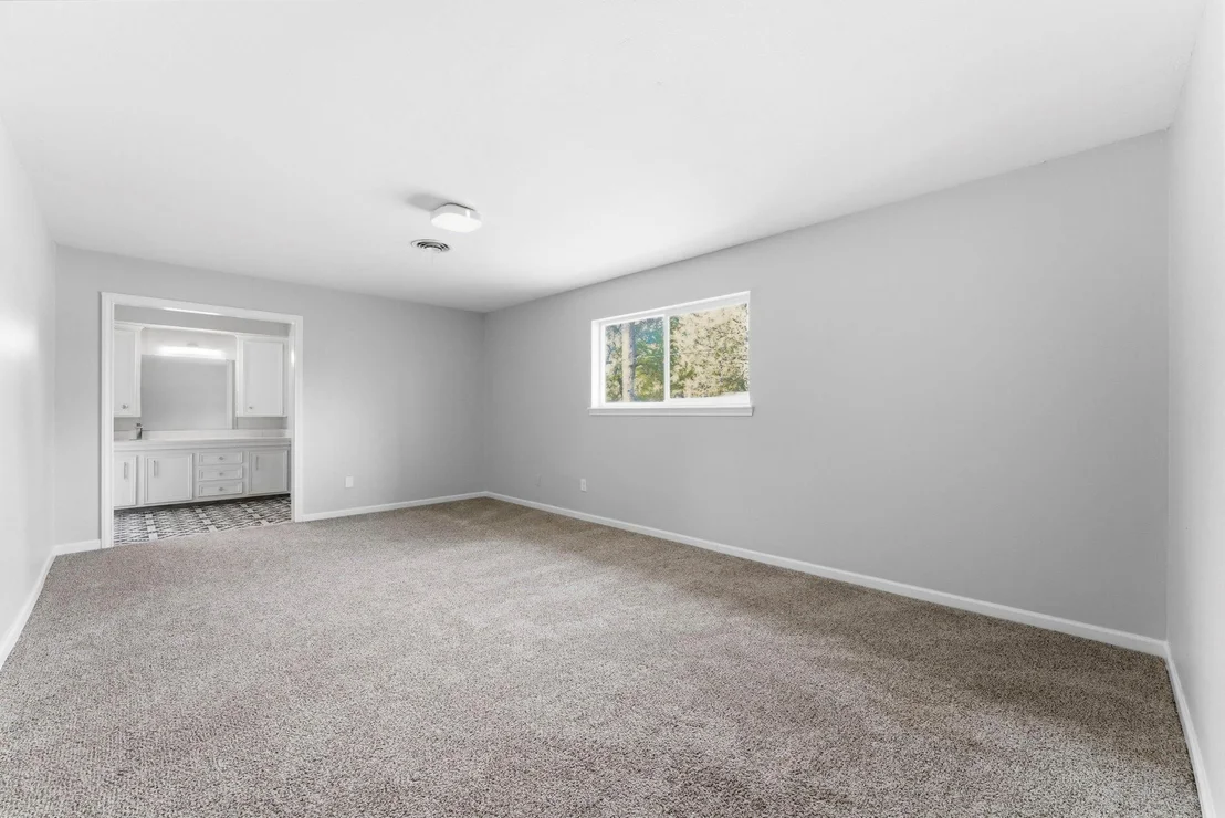 Photo of 206 W North Hill Drive